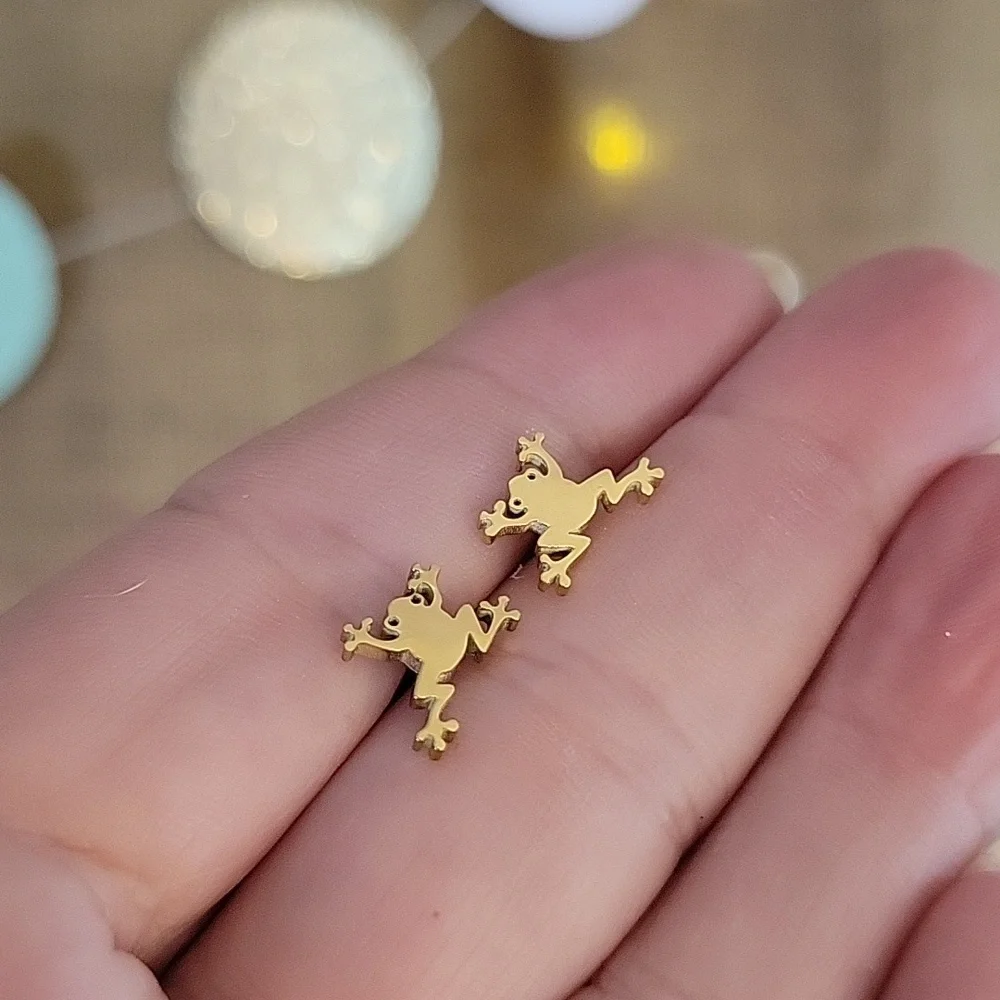 🔥LAST PAIR🔥 JUMPING FROG STUD EARRINGS